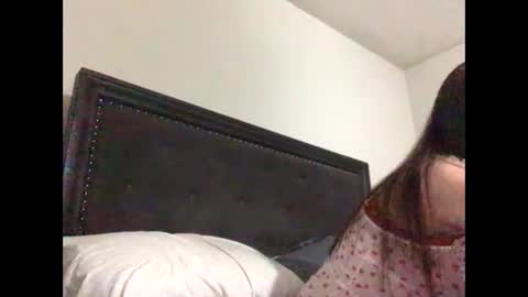 marie00090 online show from 2, 5, 2026