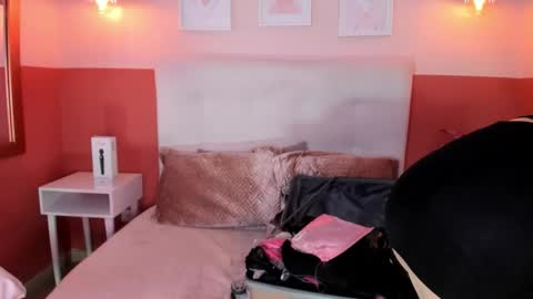 Snapshot of marie_bass chatting on 5, 3, 2026 marie_bass online show from 5, 3, 2026