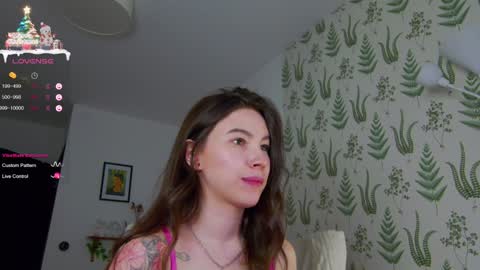 Snapshot of marie_diaze chatting on 12, 12, 2024 Marie LEAVE YOUR WITH ME online show from 12, 12, 2024