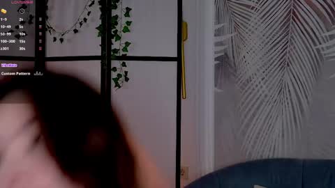 Snapshot of marie_diaze chatting on 5, 6, 2026 Marie LEAVE YOUR WITH ME online show from 5, 6, 2026