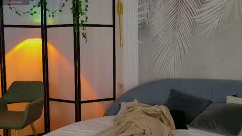 Snapshot of marie_diaze chatting on 15, 6, 2026 Marie LEAVE YOUR WITH ME online show from 15, 6, 2026