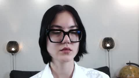 Marie Fitch online show from 20, 11, 2025