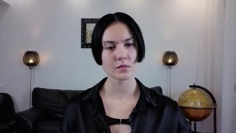 Snapshot of marie_fitch chatting on 4, 8, 2026 Marie Fitch online show from 4, 8, 2026