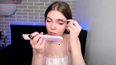 Mary 3 online show from 19, 10, 2025