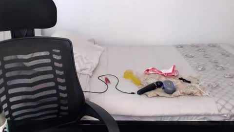 mariejuana online show from 15, 4, 2026