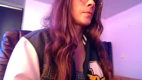 Mariie online show from 17, 2, 2025