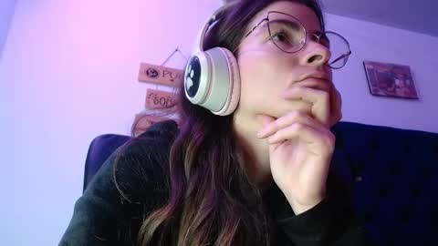 Mariie online show from 6, 3, 2025