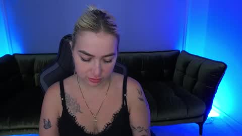 Snapshot of mariellavv chatting on 30, 9, 2025 Mariella online show from 30, 9, 2025