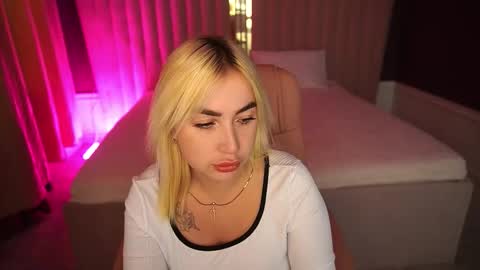 Snapshot of mariellavv chatting on 3, 10, 2025 Mariella online show from 3, 10, 2025