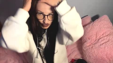 Hanna online show from 2, 11, 2025