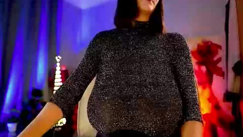 Nikita - Scroll down and read my bio please. New Pictures in Bio online show from 19, 11, 2025