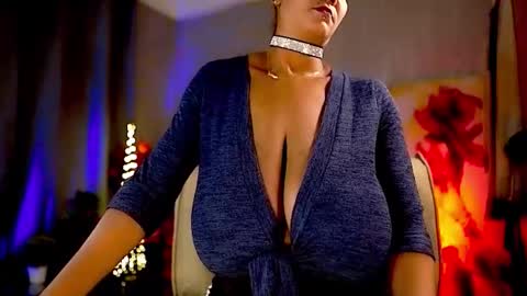 Nikita - Scroll down and read my bio please. New Pictures in Bio online show from 19, 12, 2025