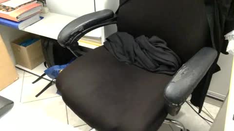 Mary... online show from 8, 4, 2026