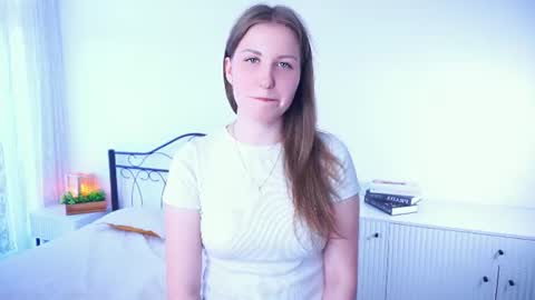 Snapshot of marileerunnels chatting on 11, 6, 2026 Sofie online show from 11, 6, 2026