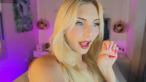 Mariluu  online show from 14, 5, 2026