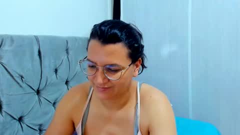 Snapshot of marilyn_garcia chatting on 13, 1, 2025 MARILYN SEXY online show from 13, 1, 2025