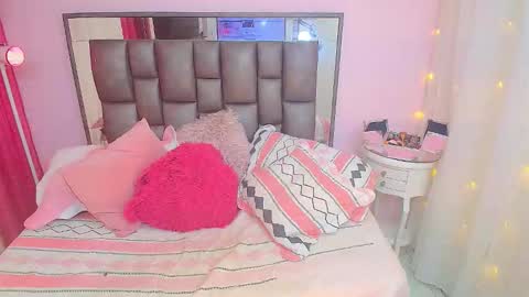 Nathaly online show from 22, 10, 2025