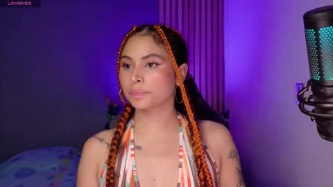    online show from 1, 11, 2025