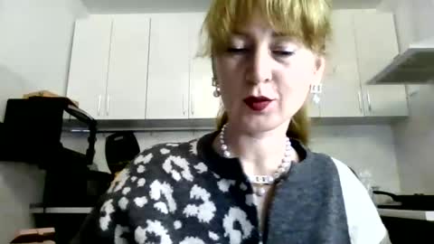 mariza_love359092 online show from 3, 3, 2026