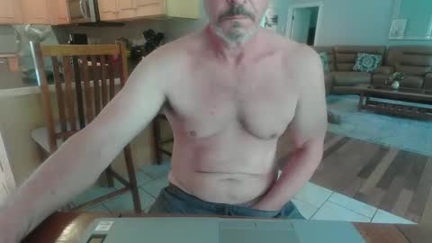 Snapshot of mark48130 chatting on 8, 9, 2025 Mark online show from 8, 9, 2025
