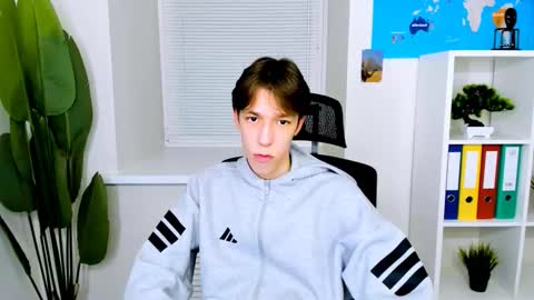 Mark online show from 8, 10, 2025