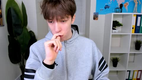 Mark online show from 6, 4, 2026