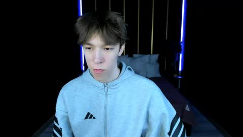 Mark online show from 20, 4, 2026