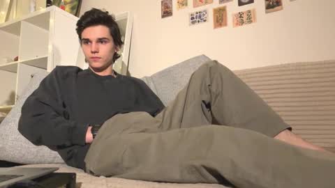 Mark online show from 25, 11, 2025