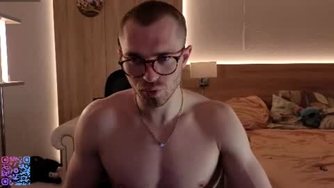 Snapshot of mark_stiff chatting on 27, 6, 2026 Mark online show from 27, 6, 2026