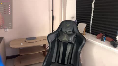 Mark online show from 21, 12, 2025