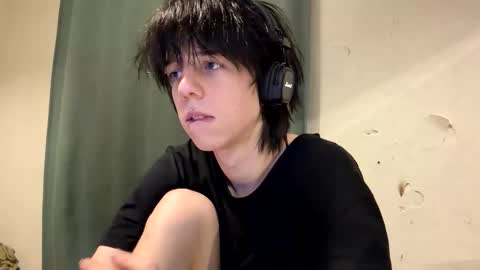 Mark online show from 5, 4, 2026