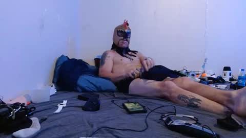 markymark101825061 online show from 15, 12, 2024