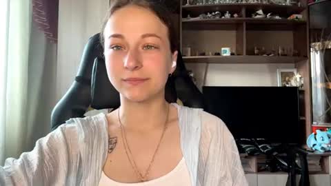 Snapshot of marlenahuit chatting on 19, 6, 2026 Lena online show from 19, 6, 2026