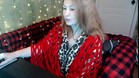 Snapshot of marlenehudsonah chatting on 3, 10, 2025 MarleneHudsonAh online show from 3, 10, 2025