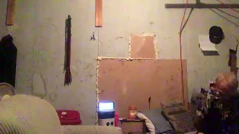 Snapshot of marlesecrews1983 chatting on 17, 12, 2024 BabyBoo online show from 17, 12, 2024