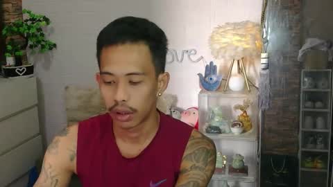 marlmoreno10 online show from 19, 4, 2026