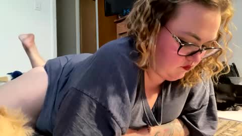 Snapshot of maroon_moon chatting on 17, 2, 2025 maroon_moon online show from 17, 2, 2025