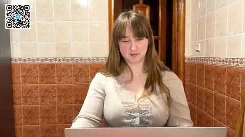 Snapshot of maroonmoon_ chatting on 9, 2, 2026 Miriam online show from 9, 2, 2026