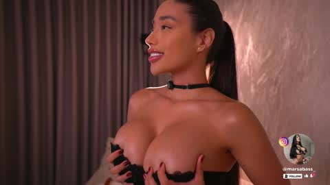     online show from 22, 10, 2025