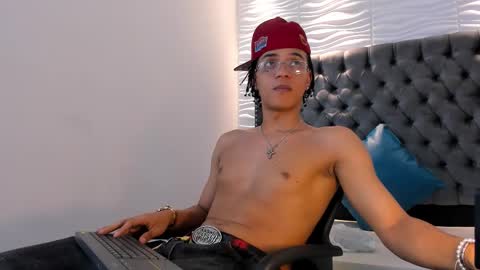 MARSHALL online show from 2, 12, 2025