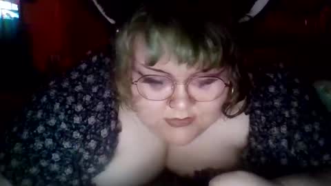 Snapshot of marshallmarx517 chatting on 28, 4, 2026 marshallmarx517 online show from 28, 4, 2026