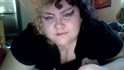 Snapshot of marshallmarx517 chatting on 23, 6, 2026 marshallmarx517 online show from 23, 6, 2026