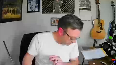 Snapshot of martcb1313 chatting on 20, 10, 2025 martcb1313 online show from 20, 10, 2025