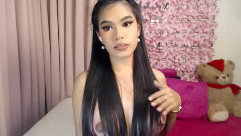 Snapshot of martha_fox chatting on 19, 2, 2025 DONT FORGET TO FOLLOW ME AND GIVE ME A THUMBS UP GUYS- martha online show from 19, 2, 2025