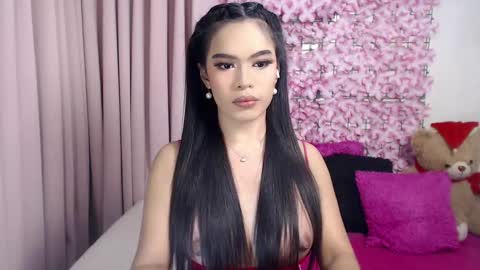Snapshot of martha_fox chatting on 22, 2, 2025 DONT FORGET TO FOLLOW ME AND GIVE ME A THUMBS UP GUYS- martha online show from 22, 2, 2025