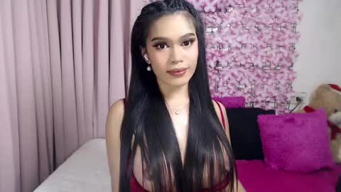 Snapshot of martha_fox chatting on 1, 3, 2025 DONT FORGET TO FOLLOW ME AND GIVE ME A THUMBS UP GUYS- martha online show from 1, 3, 2025