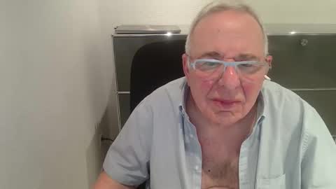 Snapshot of martin_1947 chatting on 10, 4, 2026 martin_1947 online show from 10, 4, 2026