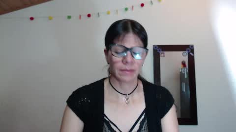 Snapshot of martina_27_ chatting on 20, 10, 2025 Martina online show from 20, 10, 2025