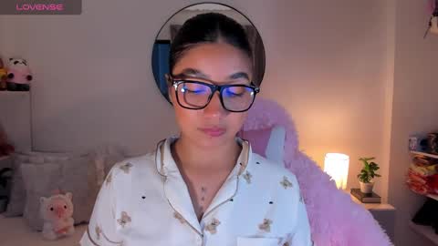 martina Monst online show from 7, 3, 2025