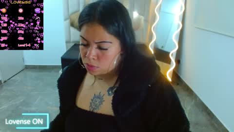 Snapshot of martina_tay chatting on 4, 1, 2025 Hey im martina online show from 4, 1, 2025